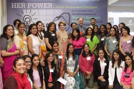 A group photo shot in TiE Global’s All India Road Show on Women’s Economic Empowerment through Entrepreneurship (AIRSWEEE).